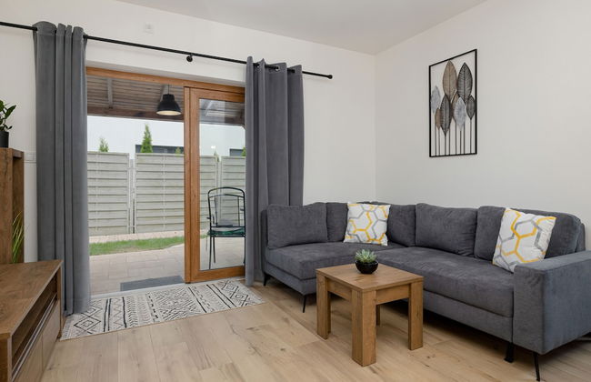 Zielona 11 Apartments by Renters - Photo 53