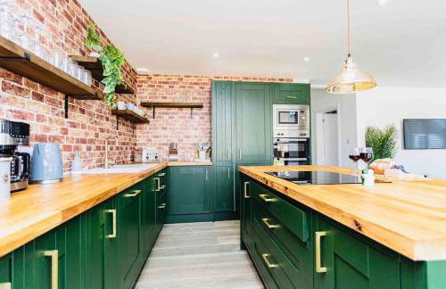 Luxury Ocean Playroom SEA SALT CHALET - Photo 15