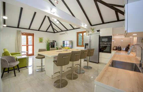 Gorgeous Home In Pokrovnik With Wifi - Foto 3