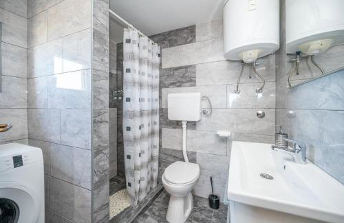Family-friendly apartments with swimming pool Lukovo Sugarje, Karlobag - 24896 - Photo 17