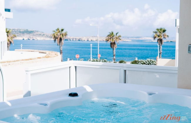 A Luxury Villa by the sea - Foto 1