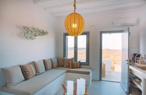 Mykonos Supreme Comfort Suites & Villas - Photo 40