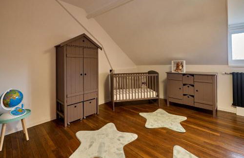 La Villa en Loire, avec Jacuzzi 6 places, Piscine chauffée, boulodrome, salle de jeu, 6 Chambres, vue Loire, 350M2 - Foto 65