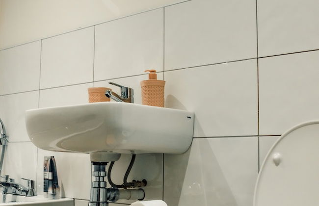 Bv Cosy Basement Apartment At Conditioning House - Photo 24