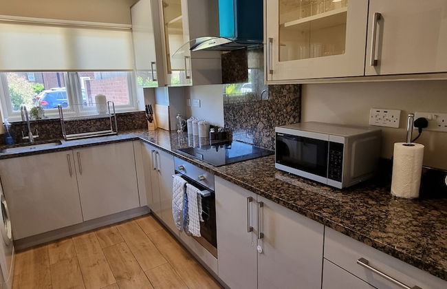 Town Center 4 Bedroom 4 bathroom House - Foto 35