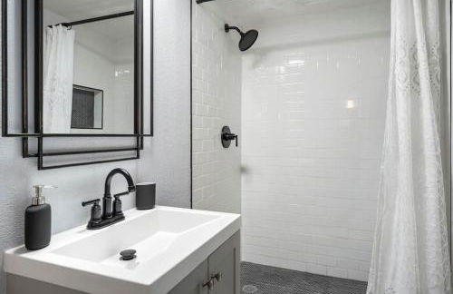 Unforgettable Stay HOT TUB and Fire Pit and 4 Miles to DT Denver - Foto 23