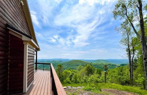 Skyview Hideaway - New Rental 2025 - Photo 35