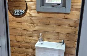 Clarence Cabin, King Bed & Free Parking - Foto 8