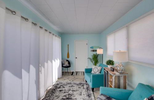 Family Home, 1 Block to Lake Michigan Beach! - Photo 15