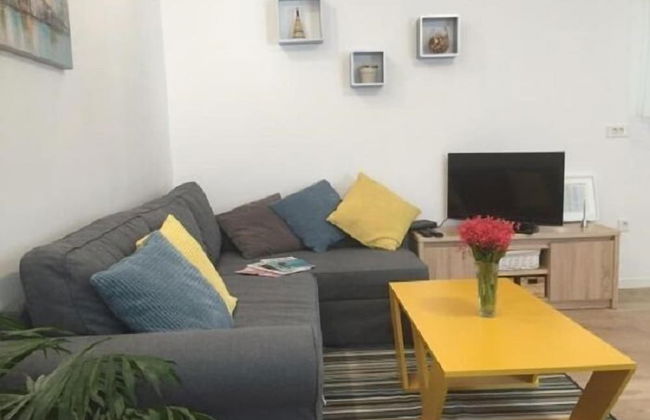 Apartment Palm Home - Photo 1