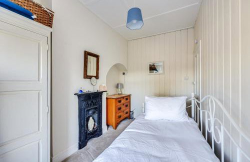 West Street House with Free Parking, Smart TV and Fast Wifi by Yoko Property - Foto 9