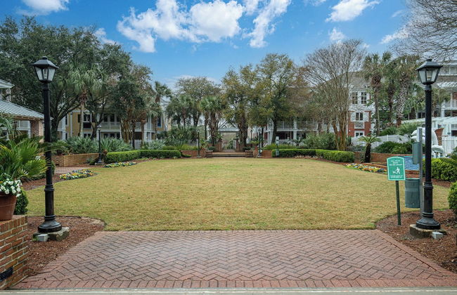 Seashell Shuffle at Pilot House - Foto 33