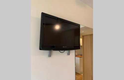 Stay on the grounds of this beautiful Manor house - Photo 5