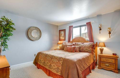 Near Red Rocks, Hiking and Skiing Kittredge Condo! - Foto 12