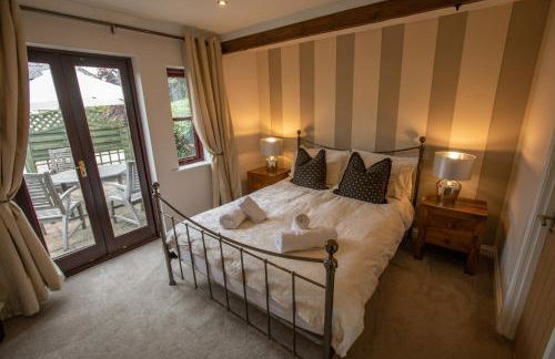 Newclose Farm - The Old Barn - Photo 49