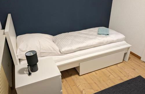 Unterkunft mit 4 Schlafzimmern in Heide - Foto 3