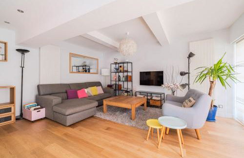 Apt T5 rénové avec bureau jardin et parking en centre ville - Foto 11