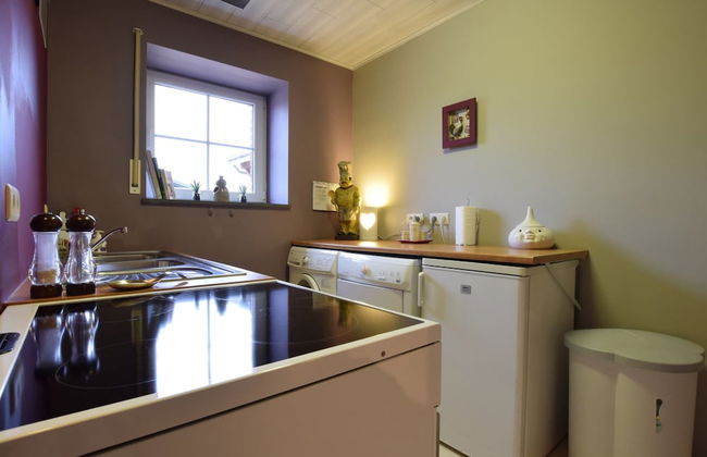 Cottage in Former Farmhouse in Tillet - Photo 10