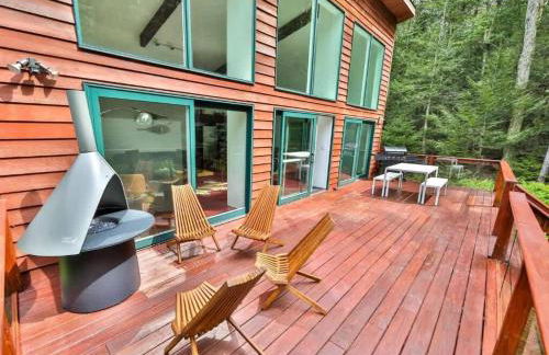 Unique and Private 25ft Waterfall House in Hunter - Foto 5