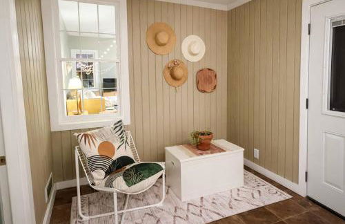 Old School Charm | Sleeps 6 - Foto 14