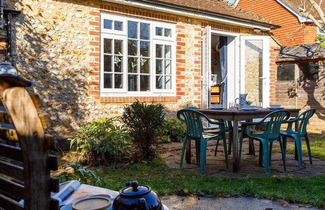 Quaint Coastal Cottage - 5 Mins From Beach - Foto 21