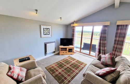 Ochil 10 with Private Hot Tub - Fife - Loch Leven - Lomond Hills - Photo 15