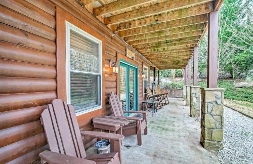 Lake Hartwell Lodge with Dock, Theater and Hot Tub! - Foto 33