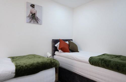 4 bedroom bungalow in Kettering - Garden - Parking - WiFi - Foto 36