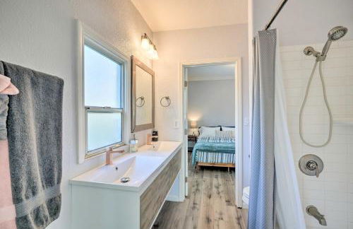 Pet-Friendly Sacramento Home about 5 to Downtown! - Photo 18