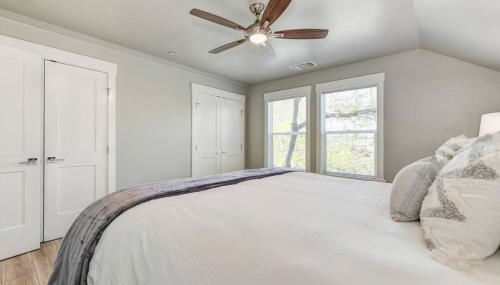 Cozy Two-Story Cottage Near Historic Folsom! - Foto 5