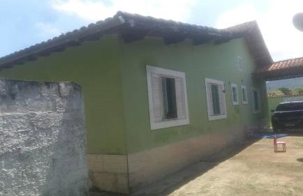 Casa enorme 2 minutos d da praia itanhaem - Foto 1