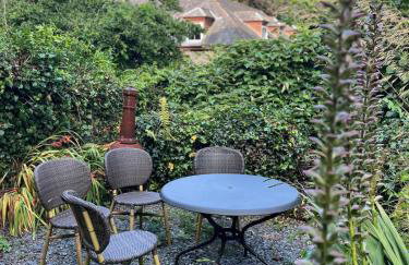 The Beech Hut, Wood Fired Hot Tub, St Kew Escapes - Foto 11