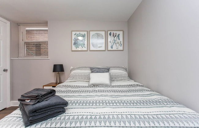 Mid Century Gem Comfort, Close to Train 3bd - Foto 7