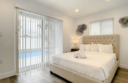 Luxe 6 Bed Heated Pool Villa I 5 min to Beach I BBQ - Foto 5