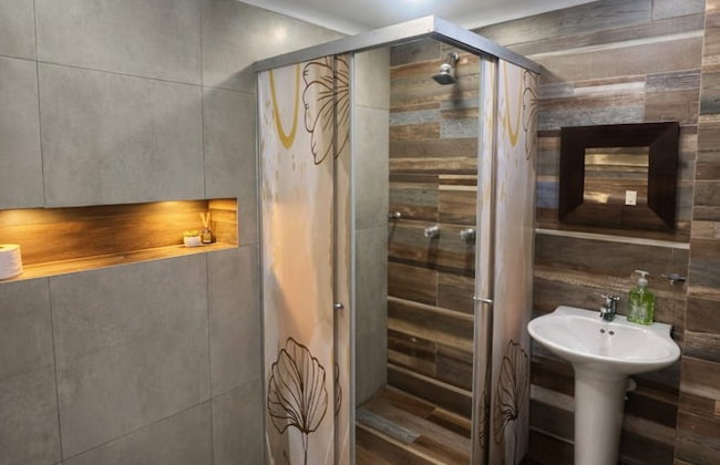 Two Modern Furnished Apartments - Foto 31