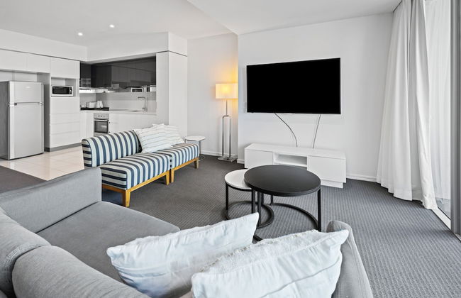 Pool and Ocean Views at the H-Residences - Foto 15