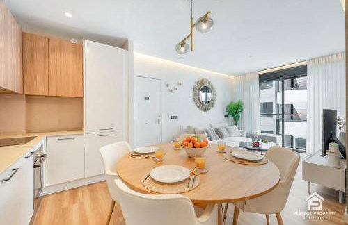 NEW stylish beachside 2BR with pool and garage - Photo 12