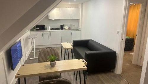 1 Bed Flat - Sleeps 2 - Pets - Garden - Parking - Foto 4