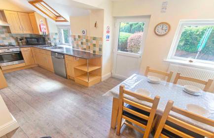 Cloudbreak Braunton, Sleeps 8 - Hot Tub hire - Dog Friendly - Photo 8