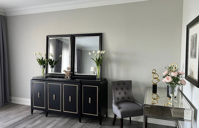 New Waterfront Mansion by Simply Comfort - Foto 3