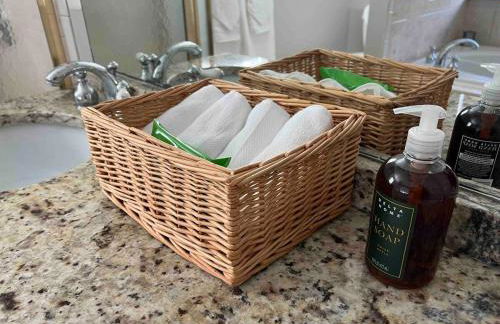 25 - Luxury 4 BR, 2 and half Baths, in Upper Level of the house, and nonsmoking - Foto 15