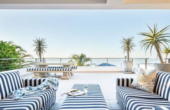 Immaculate Camps Bay Villa w Jacuzzi Views Pool Villa Grenache - Photo 46