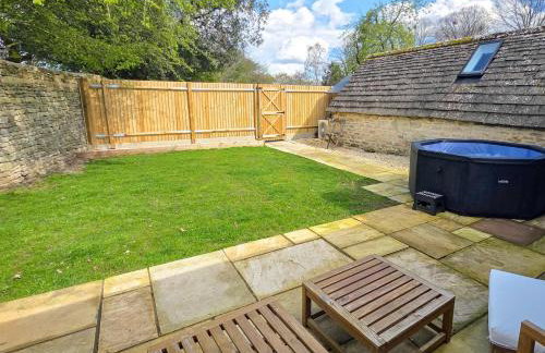 2 Bed in Latton oc-c34099 - Photo 11