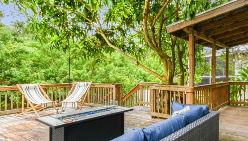 Heart of S Tampa- Hot Tub, Private Backyard, Fire Pit, Grill, 5 min to Beach - Foto 4, Garden view