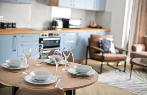 Stylish Flat I Sleeps 6 I With Parking - Photo 35