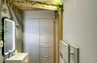 Villa Oasis - Une Love Room avec Spa Privatif & Autres Appartements Standards à thèmes sans spa - Foto 46