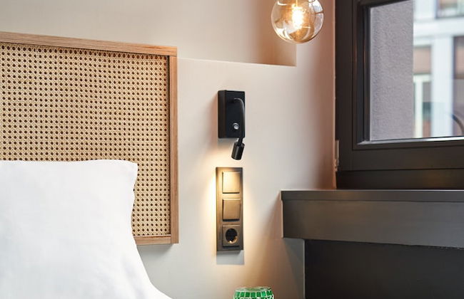 Hood House - Photo 25