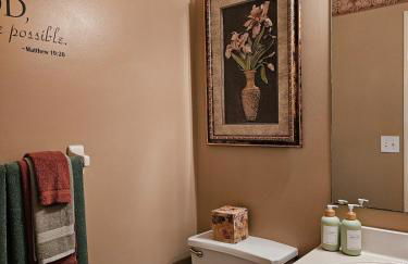 Friends & Family Suburban Retreat - Foto 9