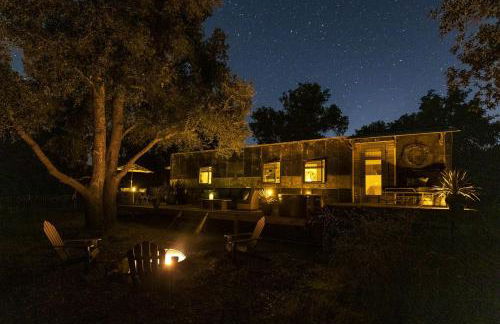 Vintage Tiny House with Spa-Inspired Bathroom in Warner Springs, California - Foto 13