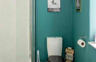 Zipworld Waterfalls Eryri Dogs Welcome 3 Bed sleeps 5 - Foto 5